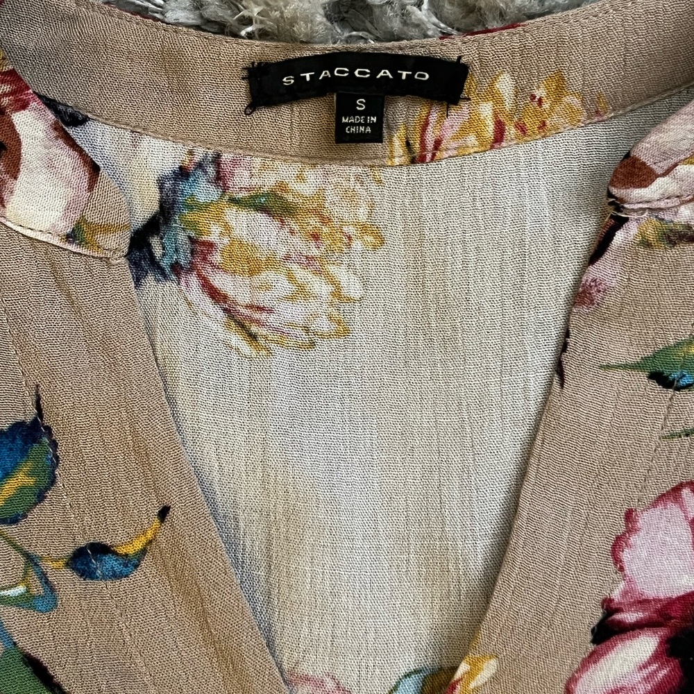 Blouse - Picture 6 of 6